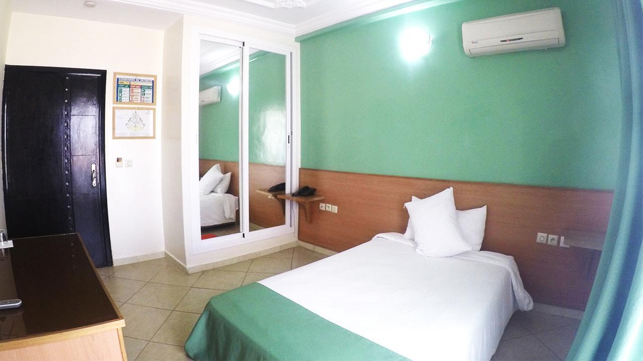 Hotel Aymen Sidi Slimane 外观 照片