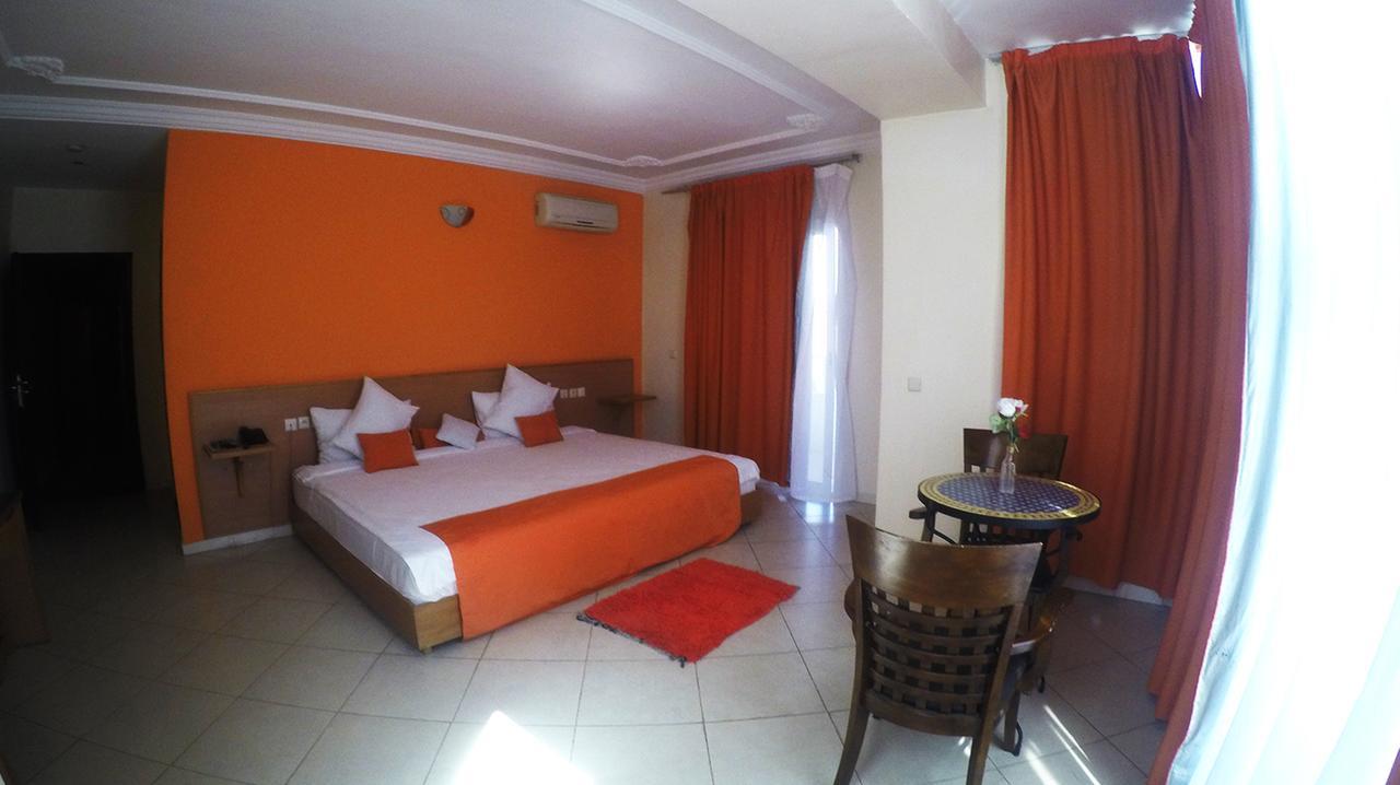Hotel Aymen Sidi Slimane 外观 照片