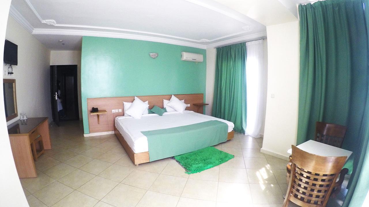 Hotel Aymen Sidi Slimane 外观 照片